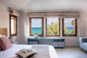 Exceptional Beachfront Villa Blue Cocoon